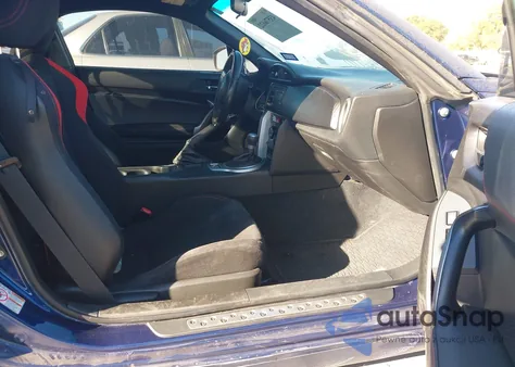 2013 Scion Fr-S из США, поврежденный, VIN JF1ZNAA16D2713118